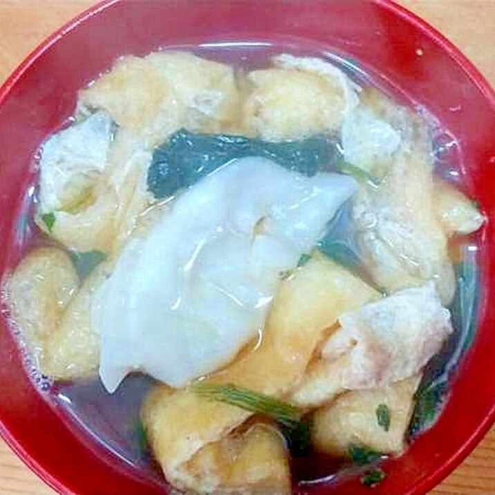 冷凍餃子法蓮草油揚げのスープ